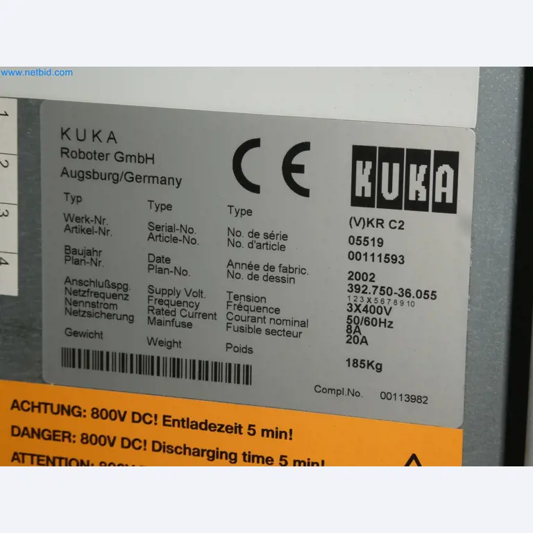 Robots, welding equipment and assembly accessories from the automotive industry-63