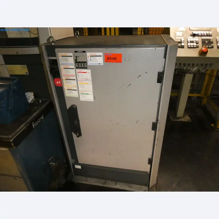 Robots, welding equipment and assembly accessories from the automotive industry-70