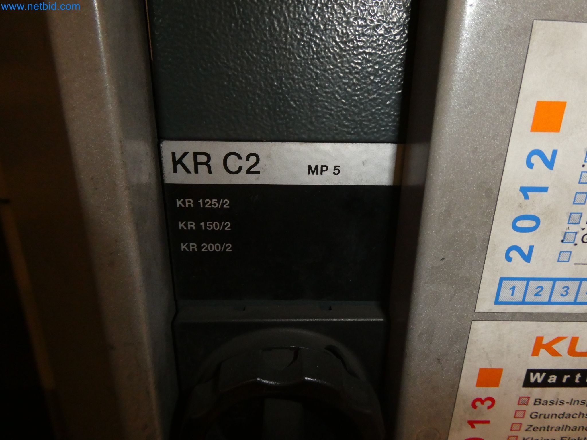 Robots, welding equipment and assembly accessories from the automotive industry-76