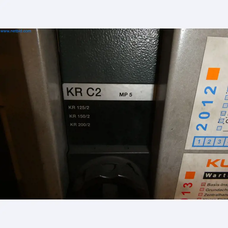 Robots, welding equipment and assembly accessories from the automotive industry-76