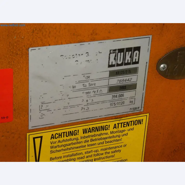 Robots, welding equipment and assembly accessories from the automotive industry-77