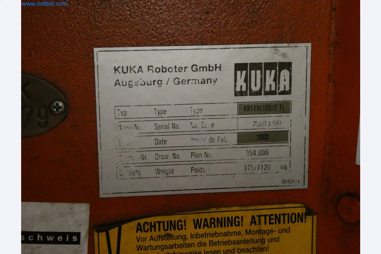 Robots, welding equipment and assembly accessories from the automotive industry-87