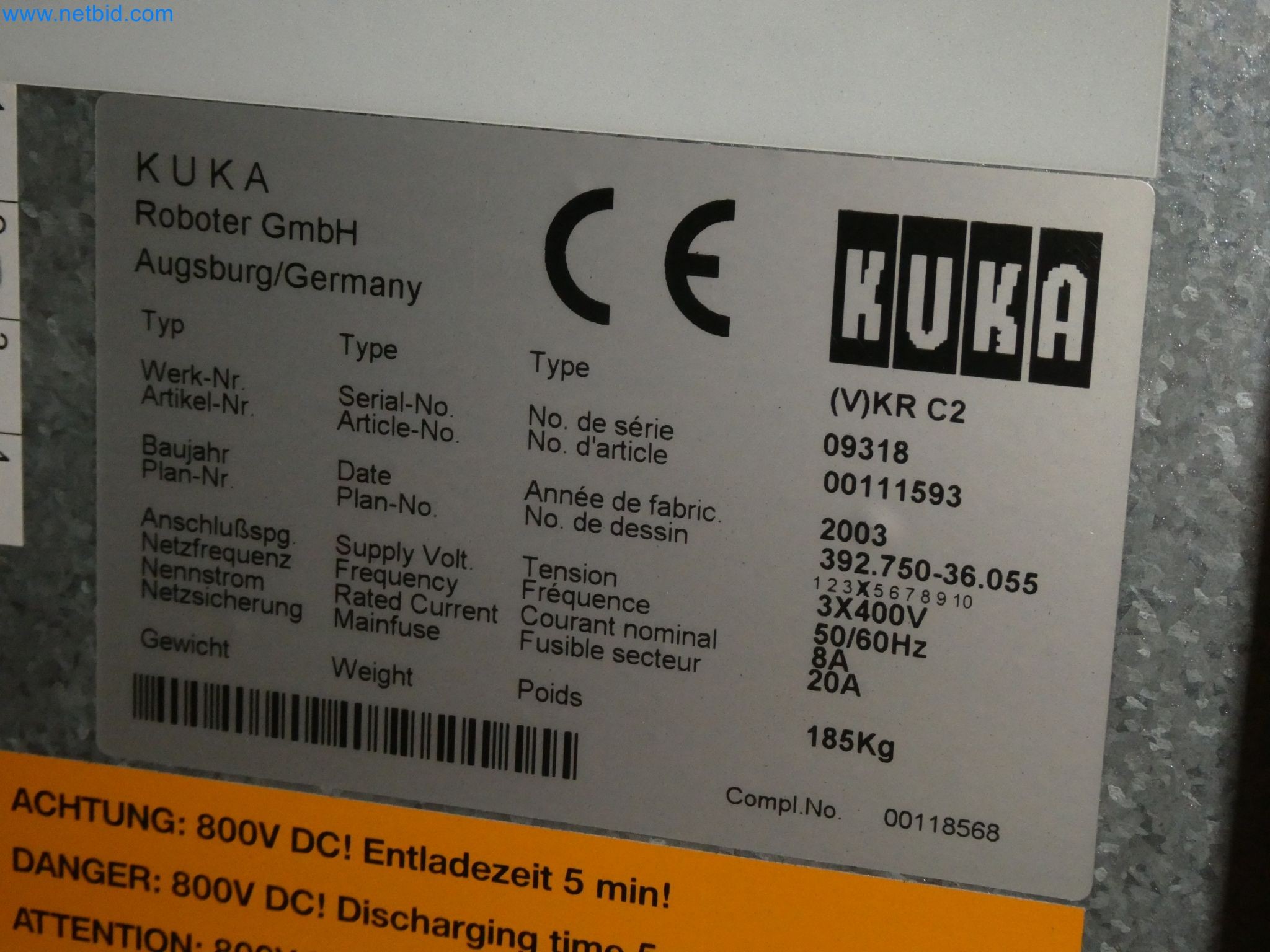 Robots, welding equipment and assembly accessories from the automotive industry-94