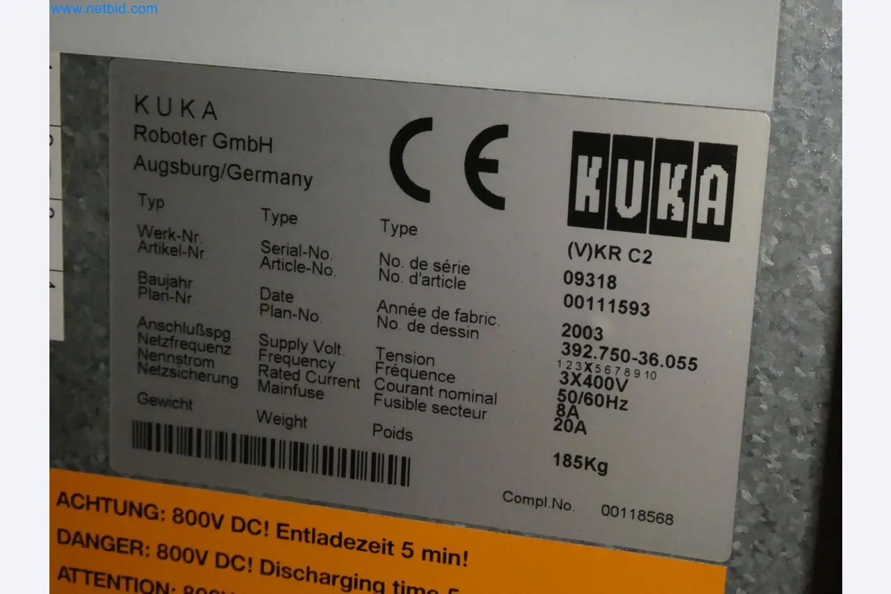 Robots, welding equipment and assembly accessories from the automotive industry-94