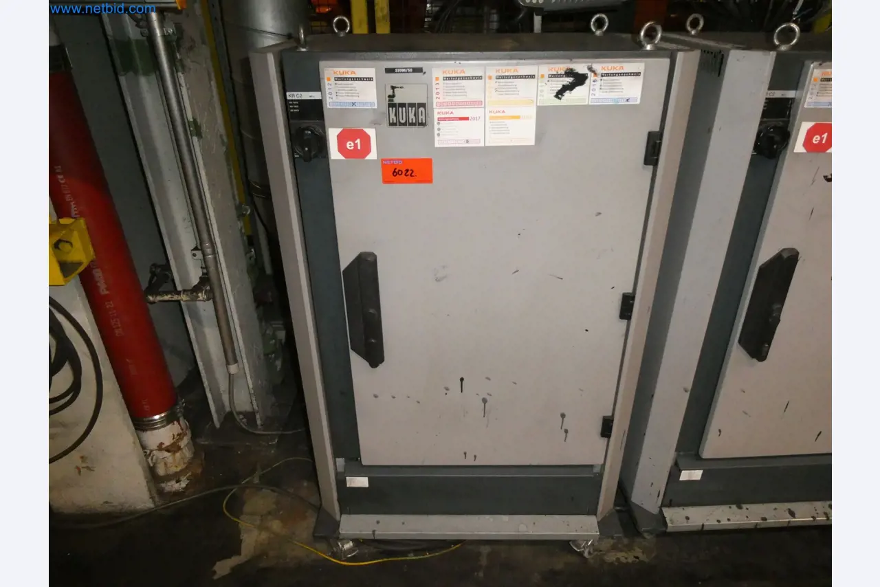 Robots, welding equipment and assembly accessories from the automotive industry-96