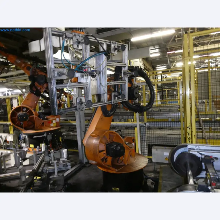 Robots, welding equipment and assembly accessories from the automotive industry-98