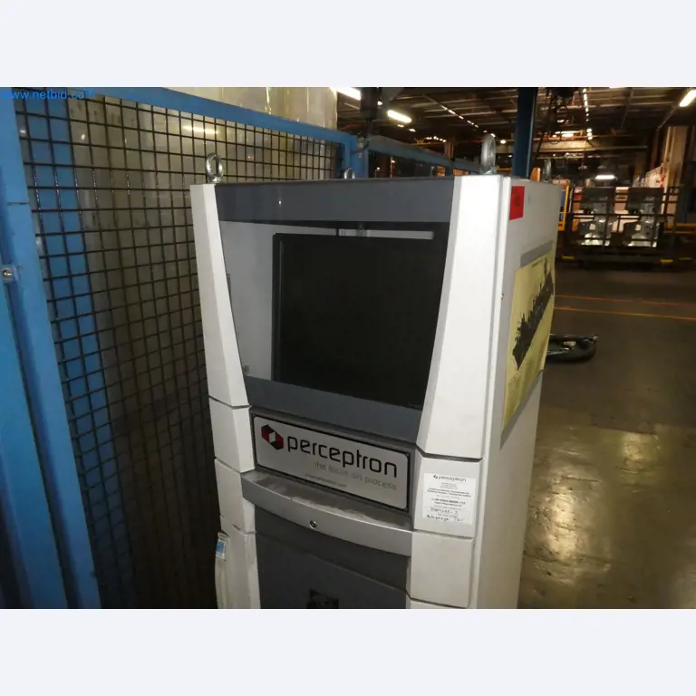 Robots, equipos de soldadura y accesorios de montaje de la industria del automóvil-1