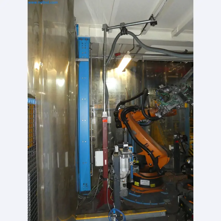 Robots, equipos de soldadura y accesorios de montaje de la industria del automóvil-4