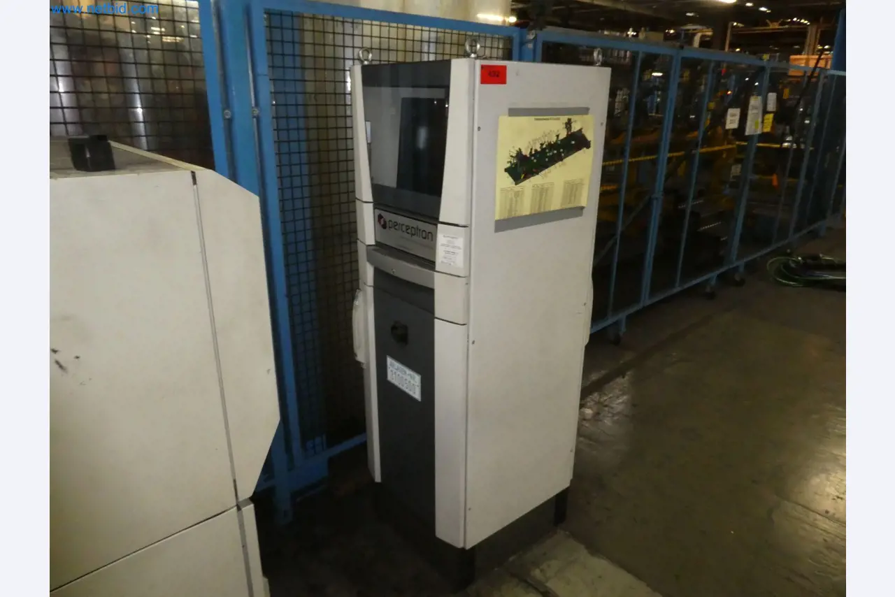 Robots, equipos de soldadura y accesorios de montaje de la industria del automóvil-8