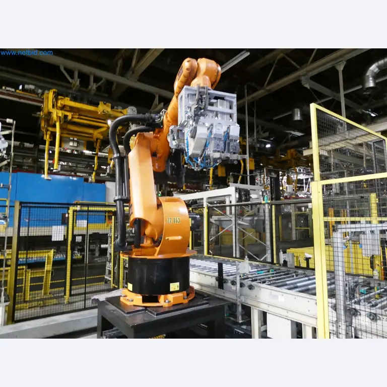 Roboty, svařovací zařízení a montážní příslušenství z automobilového průmyslu-11