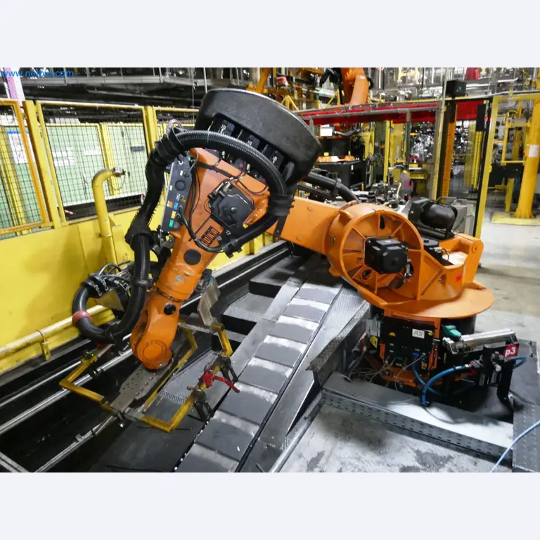 Roboty, svařovací zařízení a montážní příslušenství z automobilového průmyslu-26