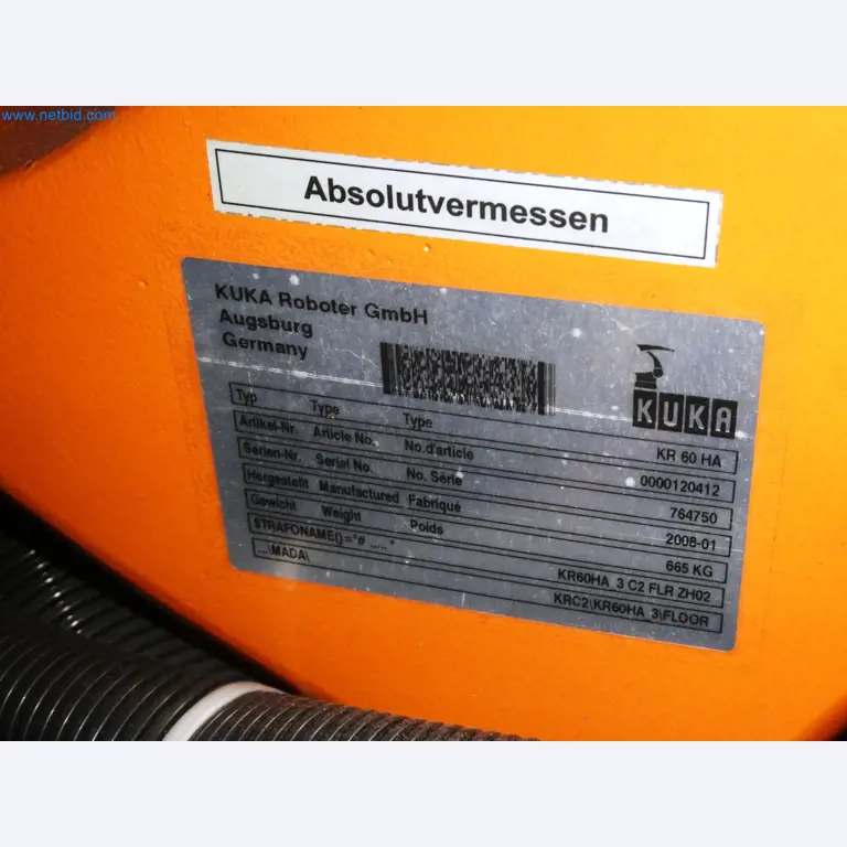 Roboty, svařovací zařízení a montážní příslušenství z automobilového průmyslu-40