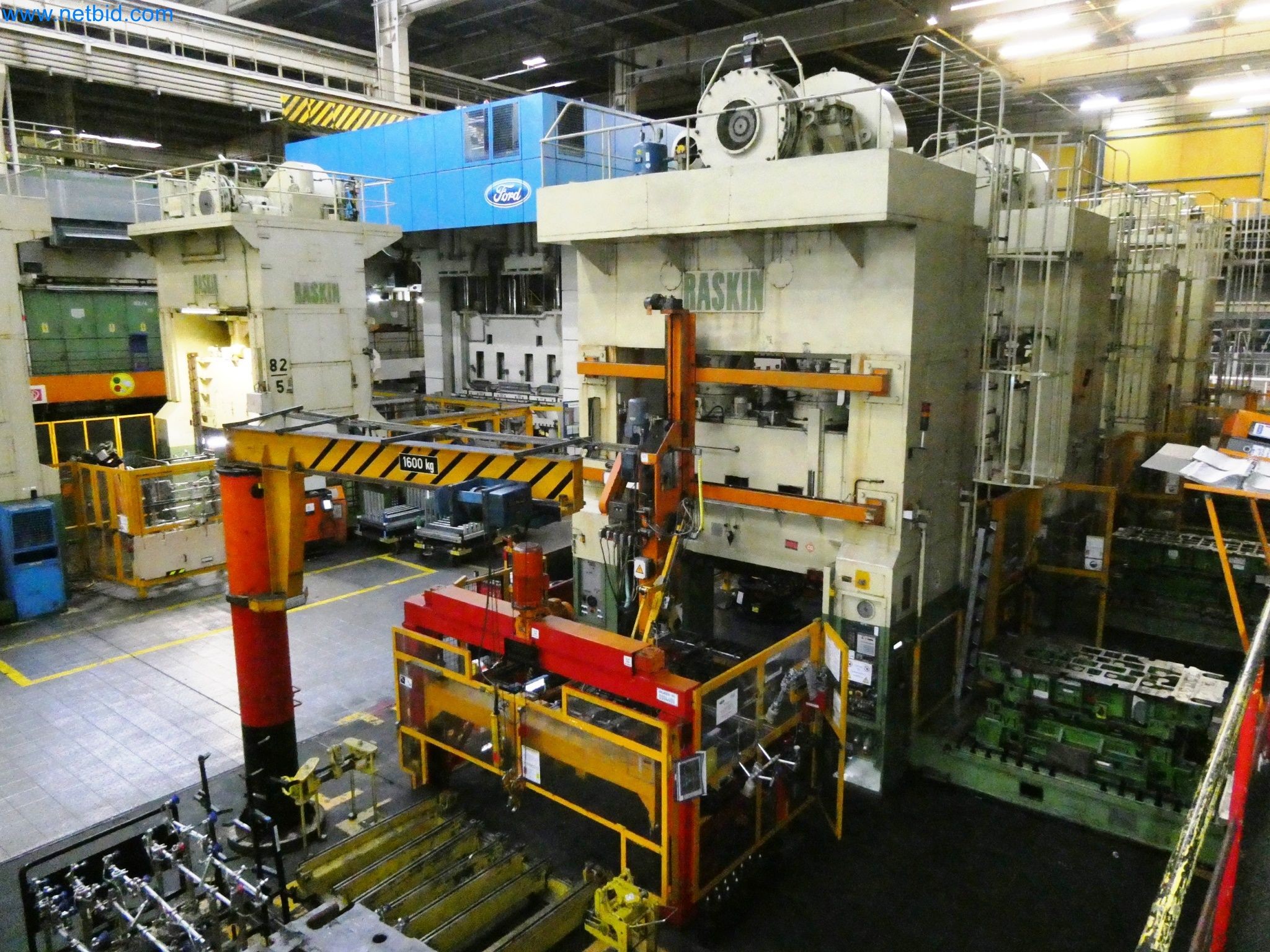 Pressenlinien aus der Automobilindustrie-10