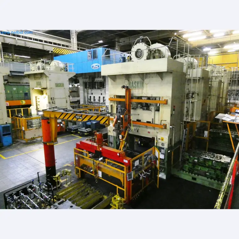 Pressenlinien aus der Automobilindustrie-10