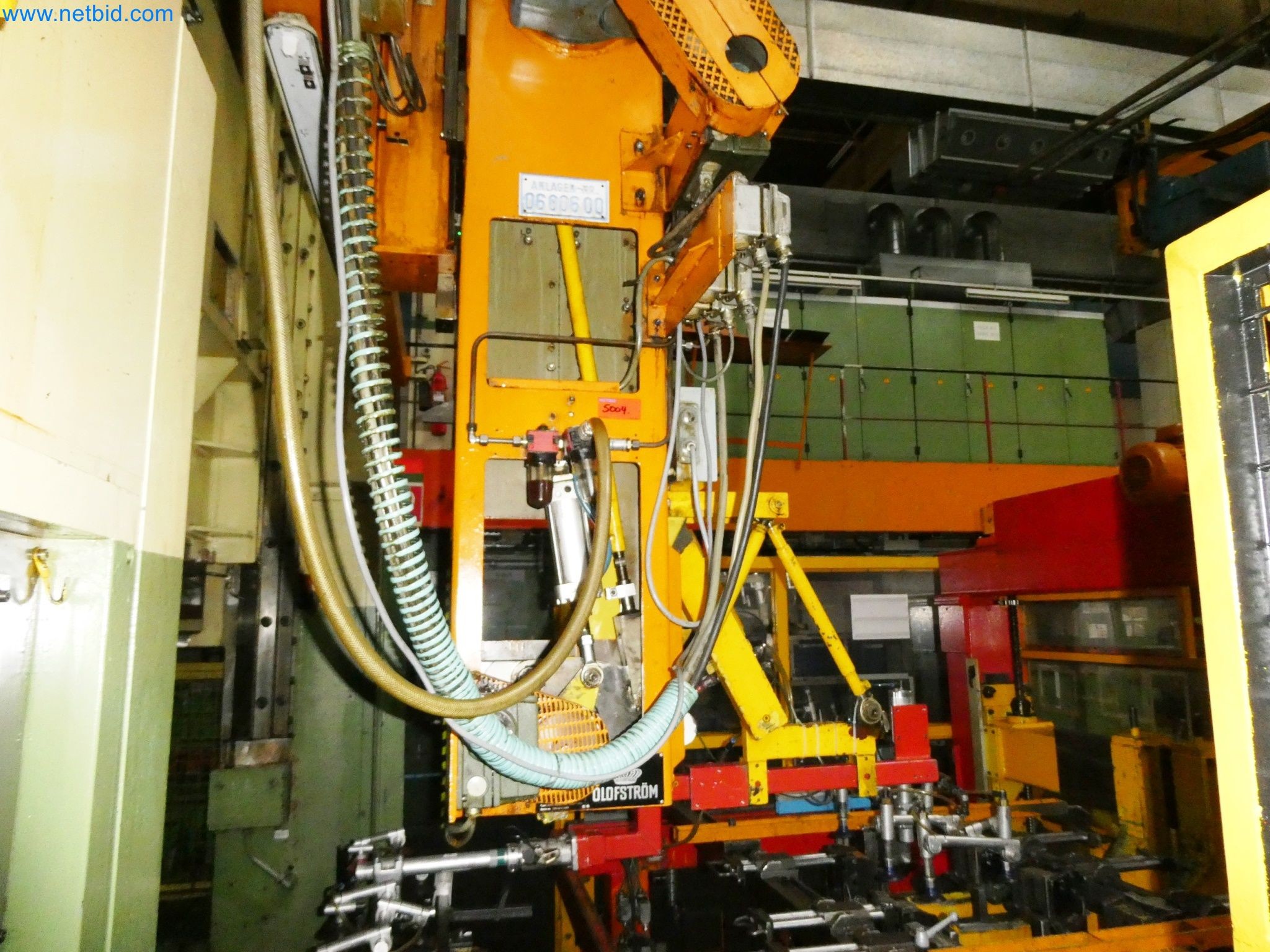 Pressenlinien aus der Automobilindustrie-17