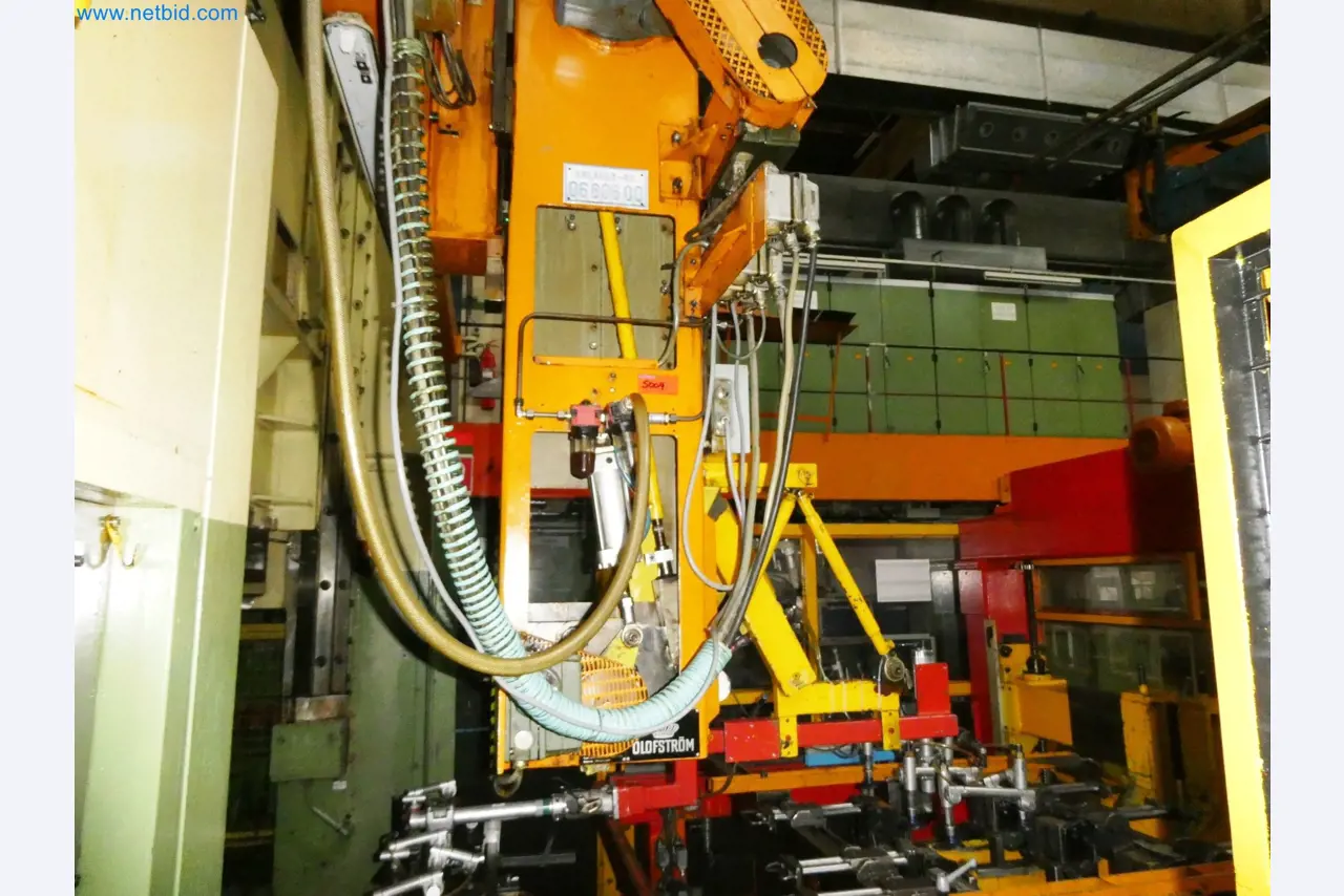 Pressenlinien aus der Automobilindustrie-17