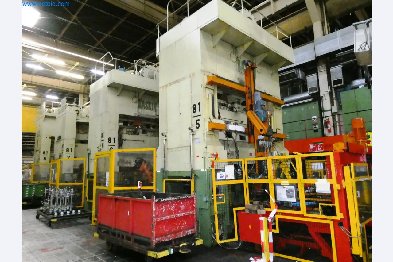 Pressenlinien aus der Automobilindustrie-19