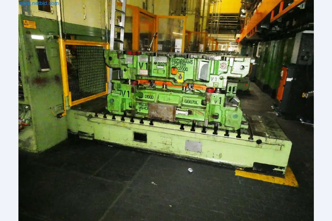 Pressenlinien aus der Automobilindustrie-21