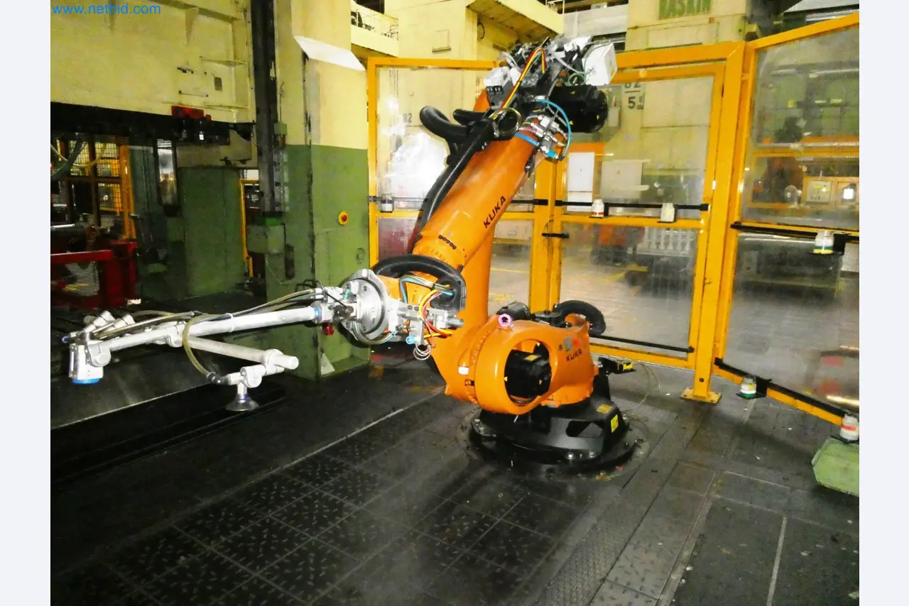 Pressenlinien aus der Automobilindustrie-27