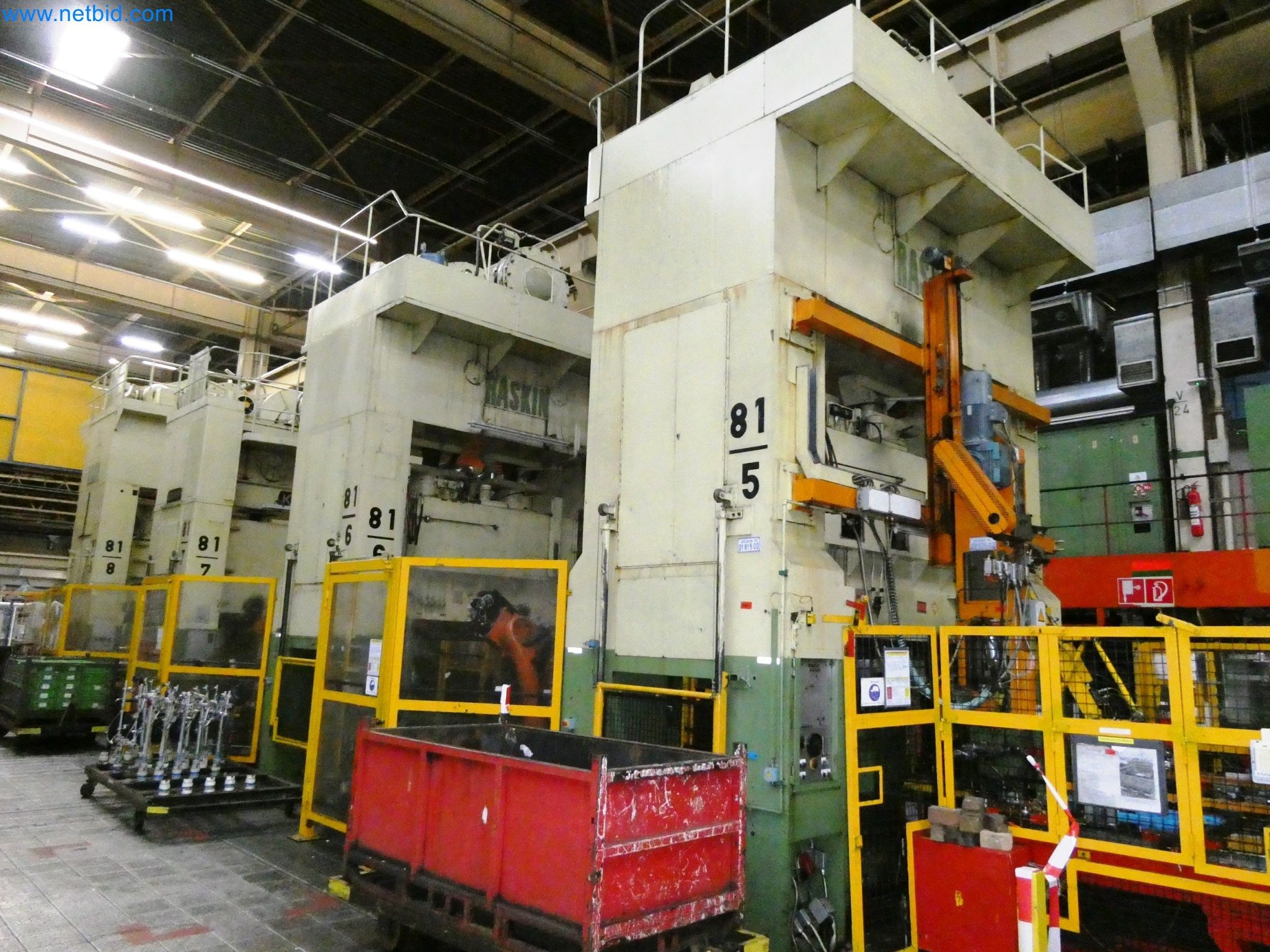 Pressenlinien aus der Automobilindustrie-2