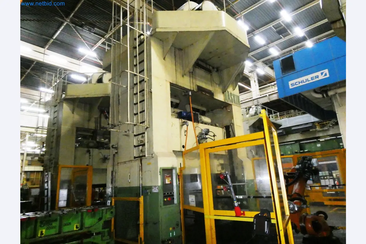 Pressenlinien aus der Automobilindustrie-34