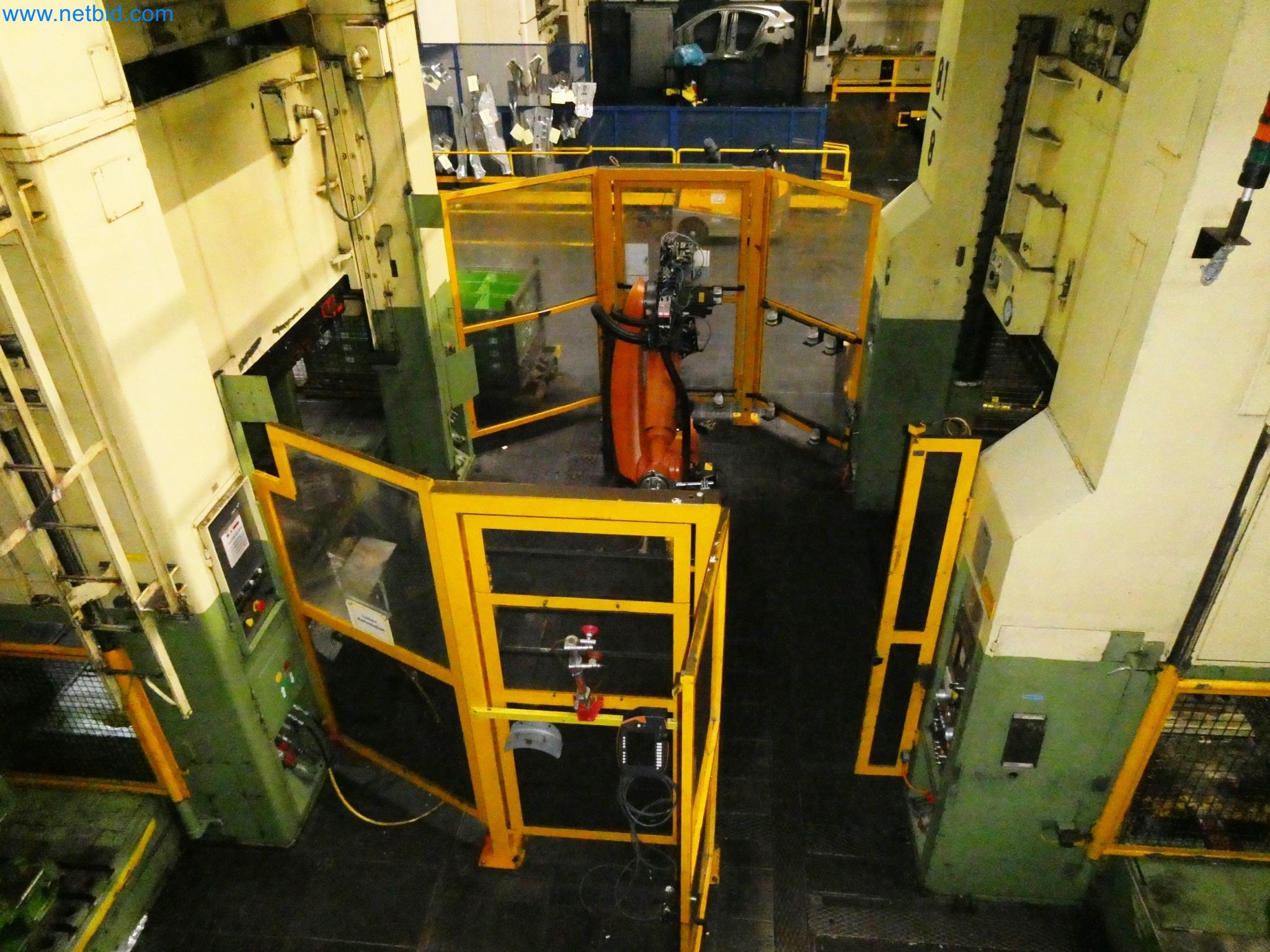 Pressenlinien aus der Automobilindustrie-3