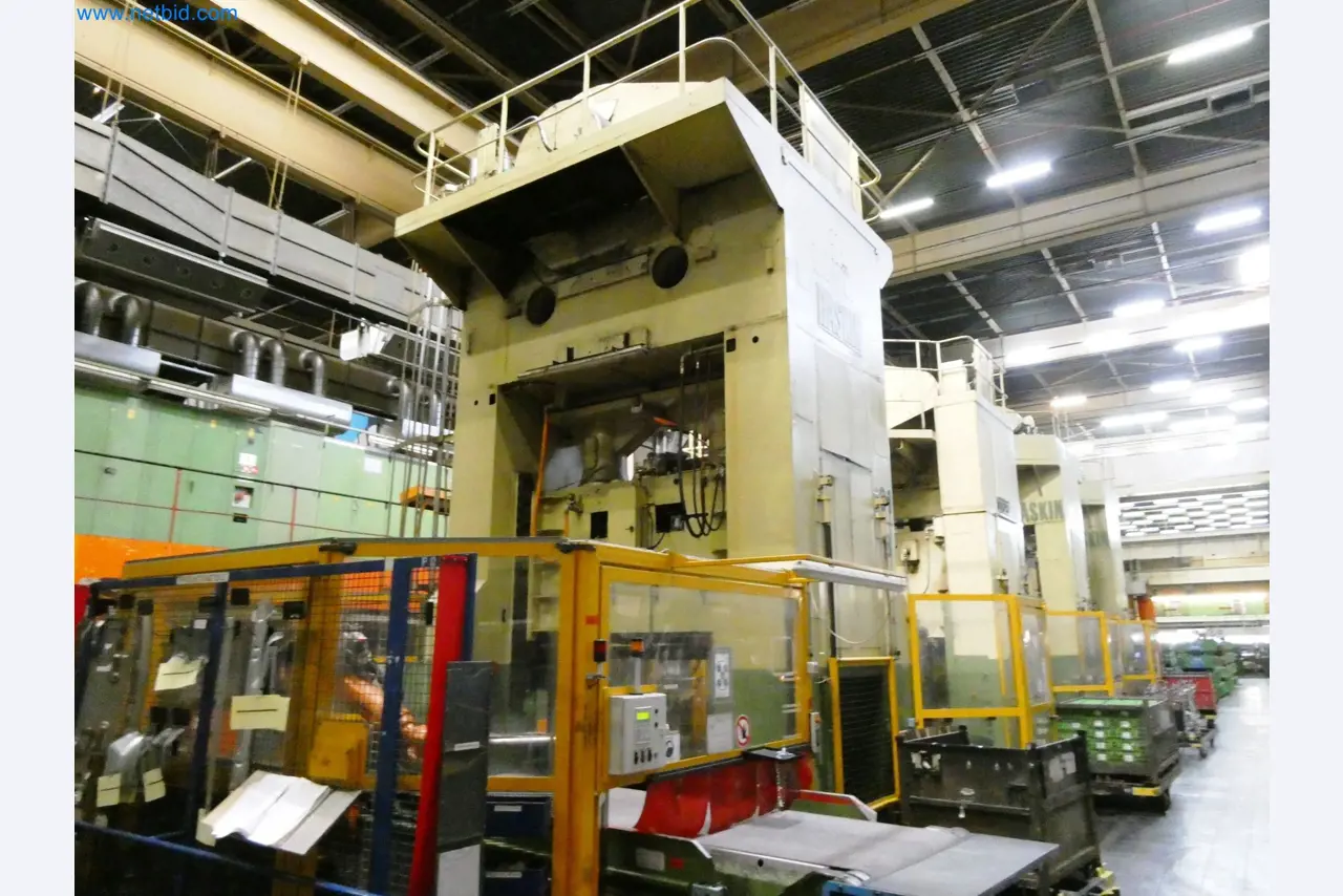 Pressenlinien aus der Automobilindustrie-48