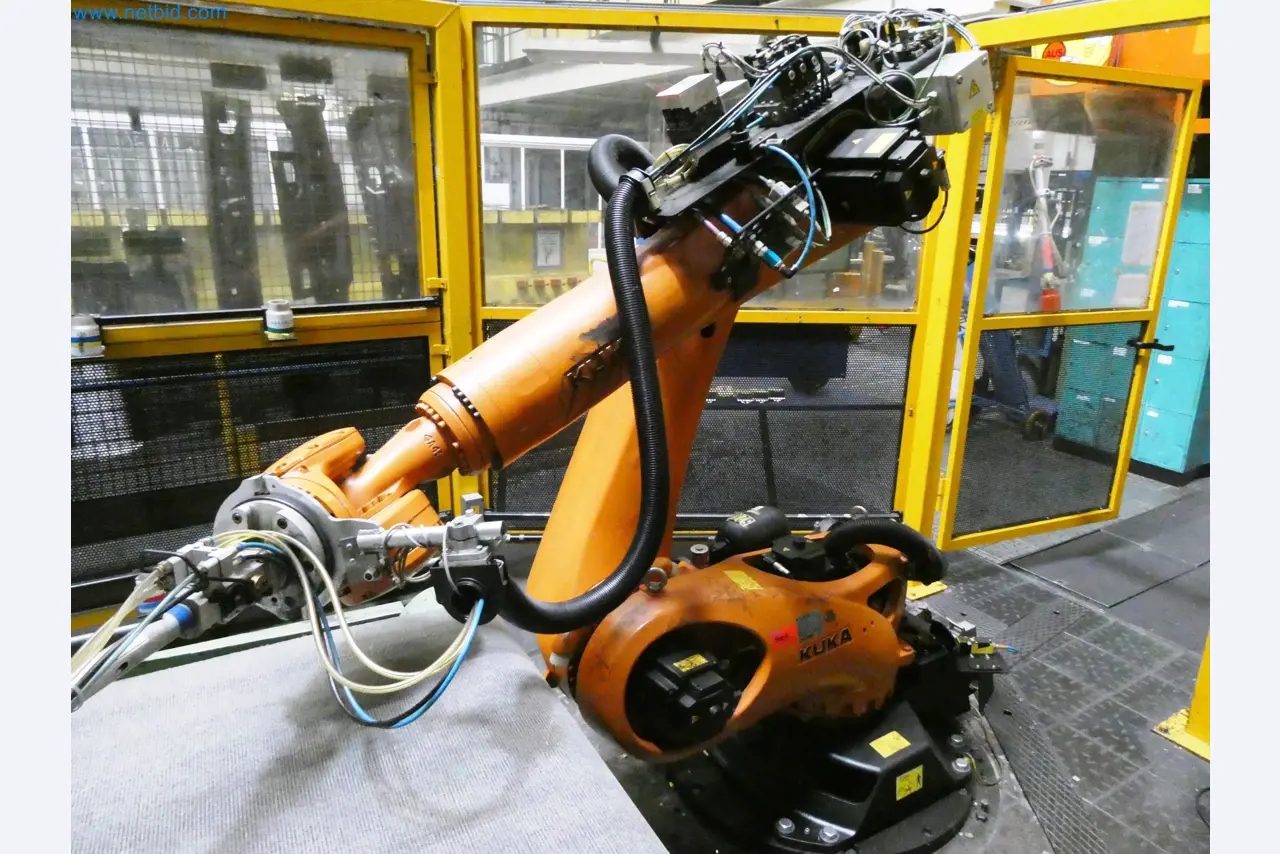 Pressenlinien aus der Automobilindustrie-49