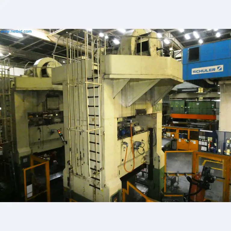 Pressenlinien aus der Automobilindustrie-4