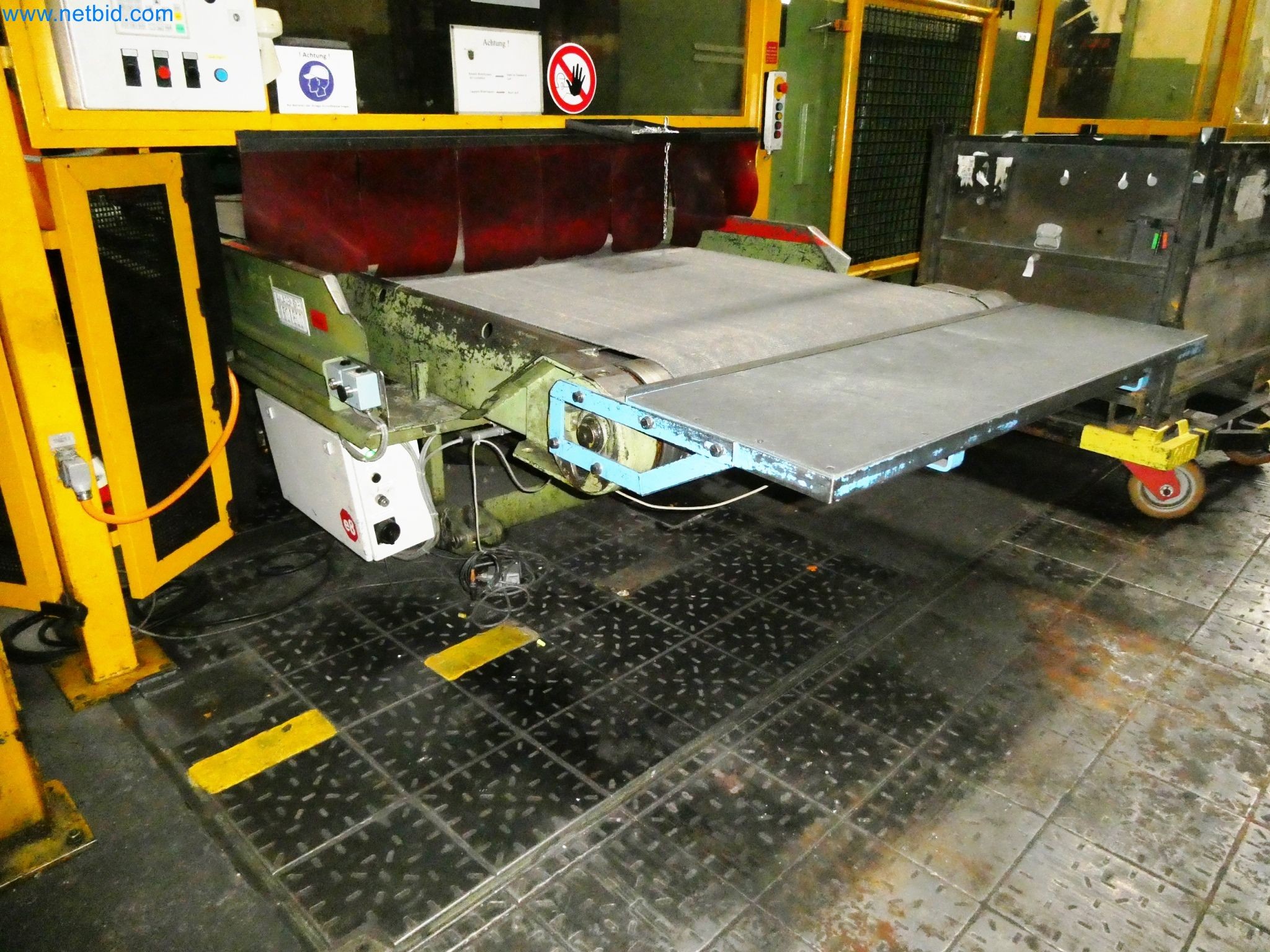 Pressenlinien aus der Automobilindustrie-53