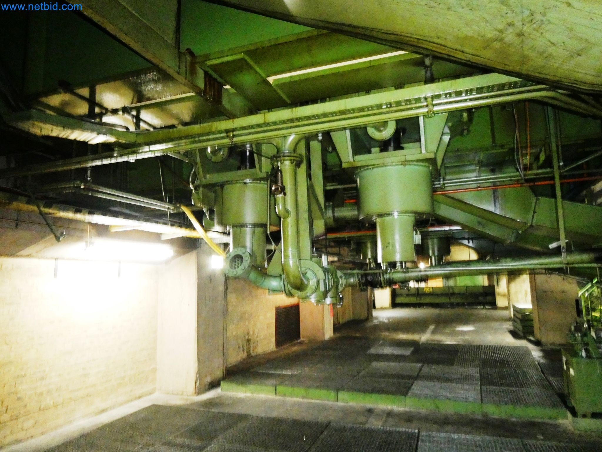 Pressenlinien aus der Automobilindustrie-59