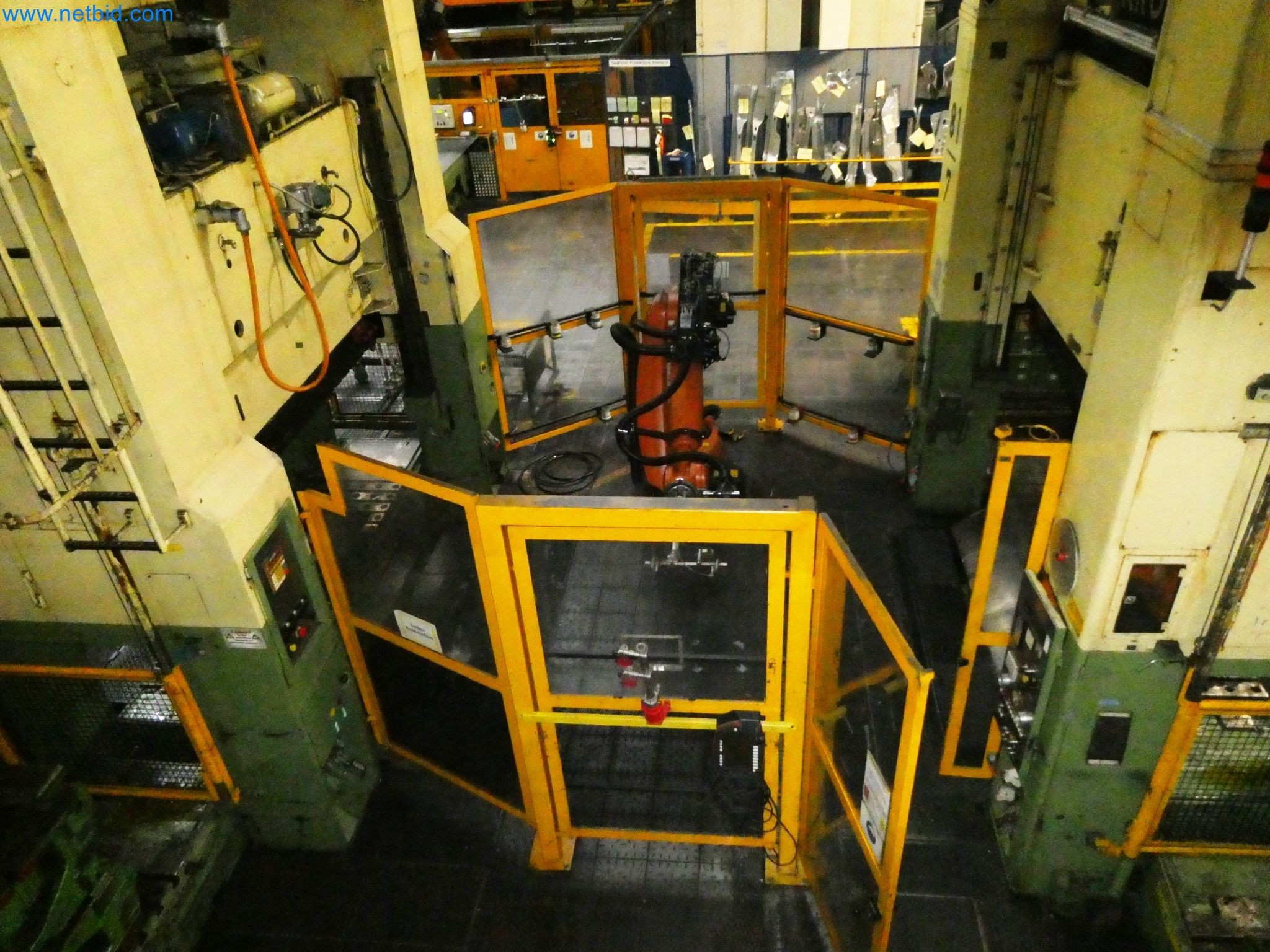 Pressenlinien aus der Automobilindustrie-5