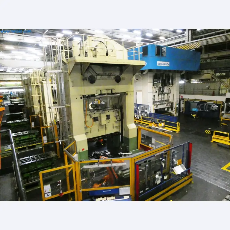 Pressenlinien aus der Automobilindustrie-60