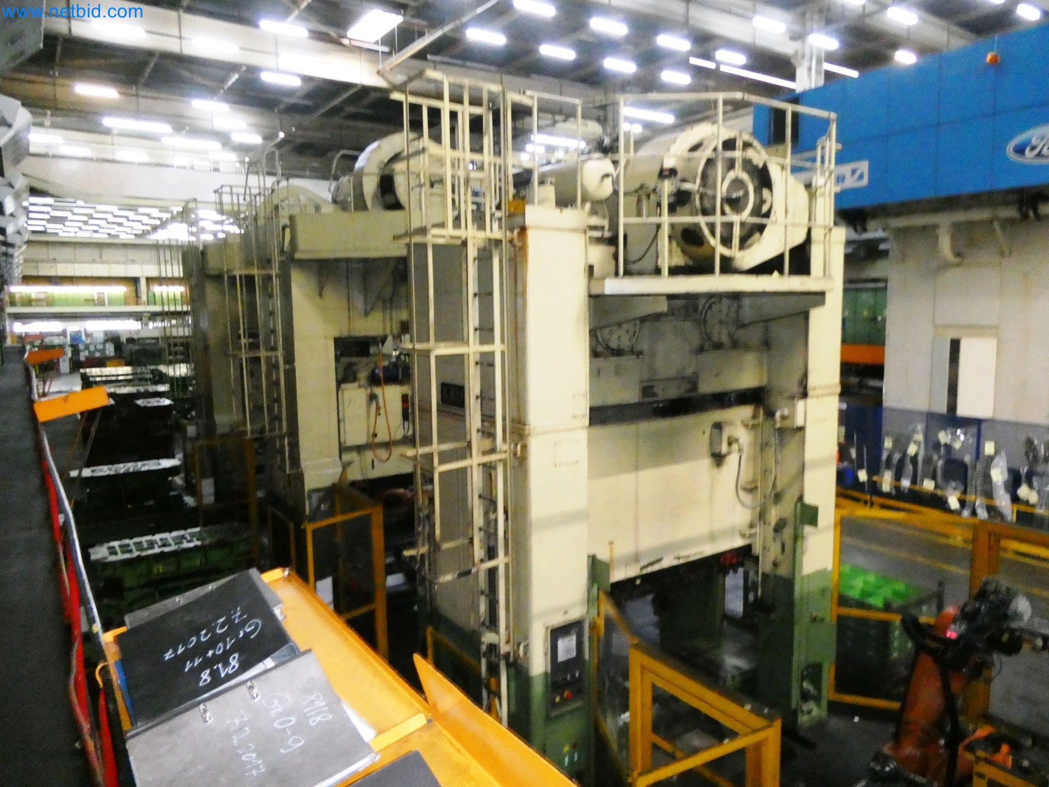 Pressenlinien aus der Automobilindustrie-62