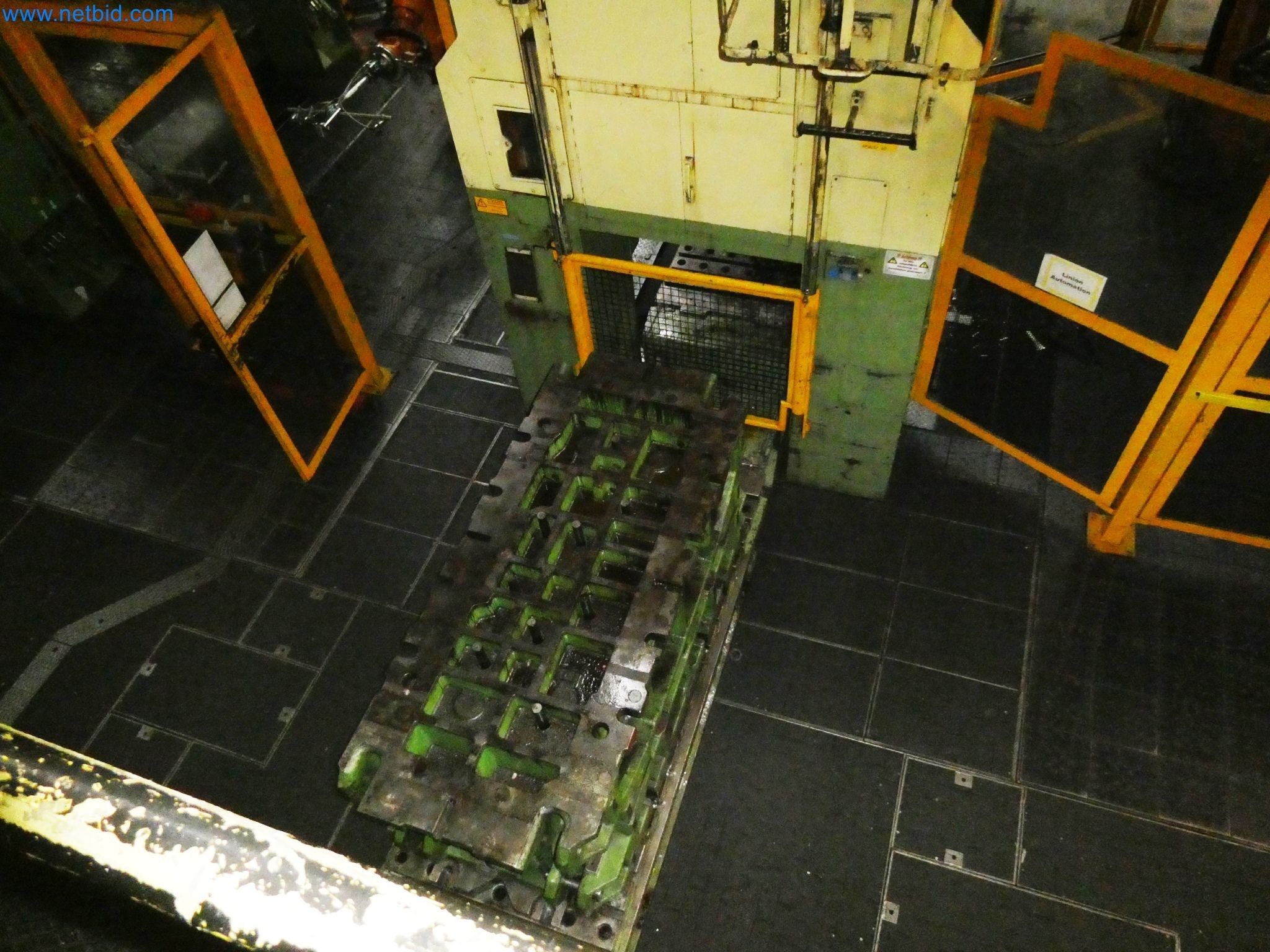 Pressenlinien aus der Automobilindustrie-6