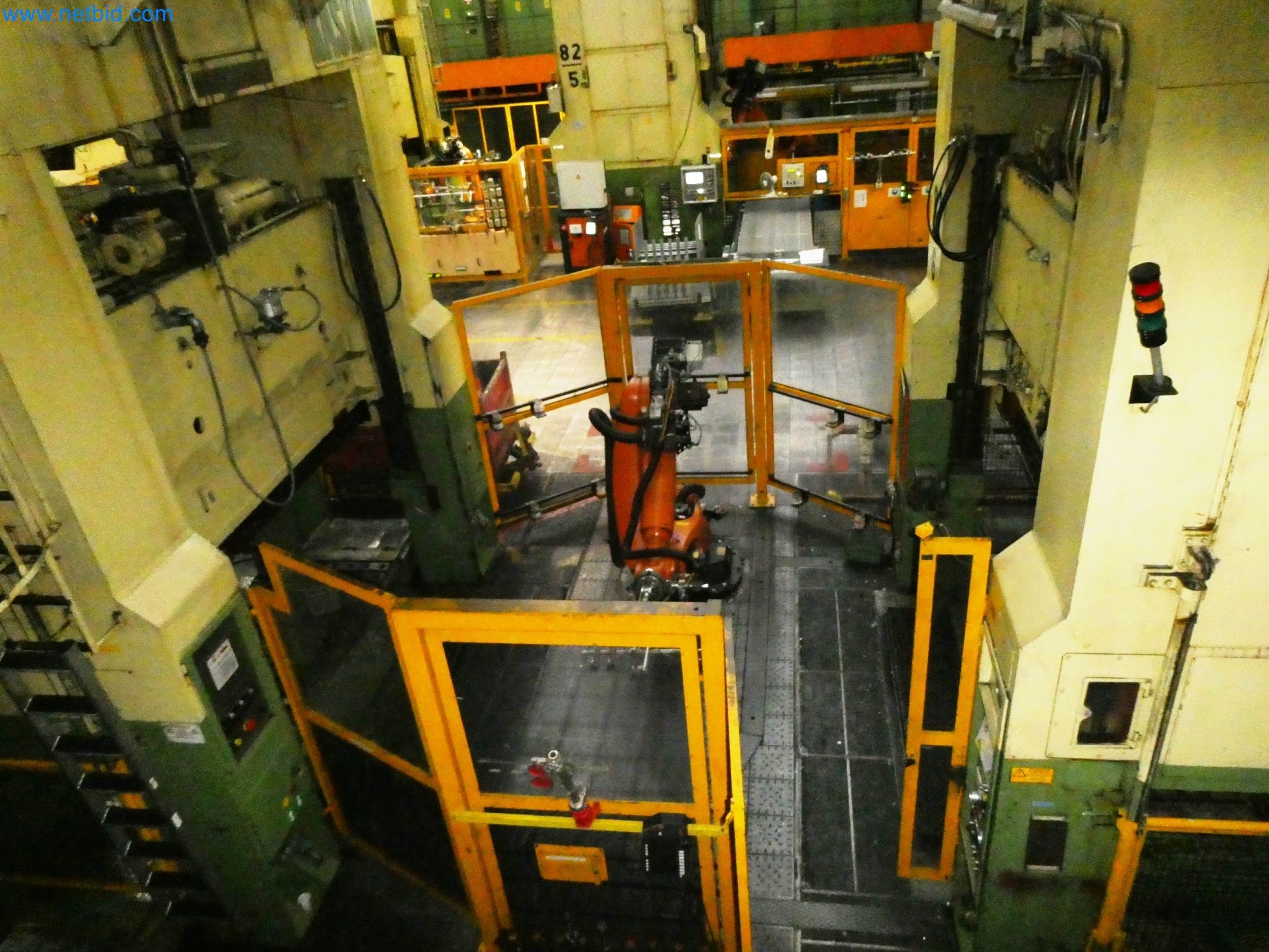 Pressenlinien aus der Automobilindustrie-7