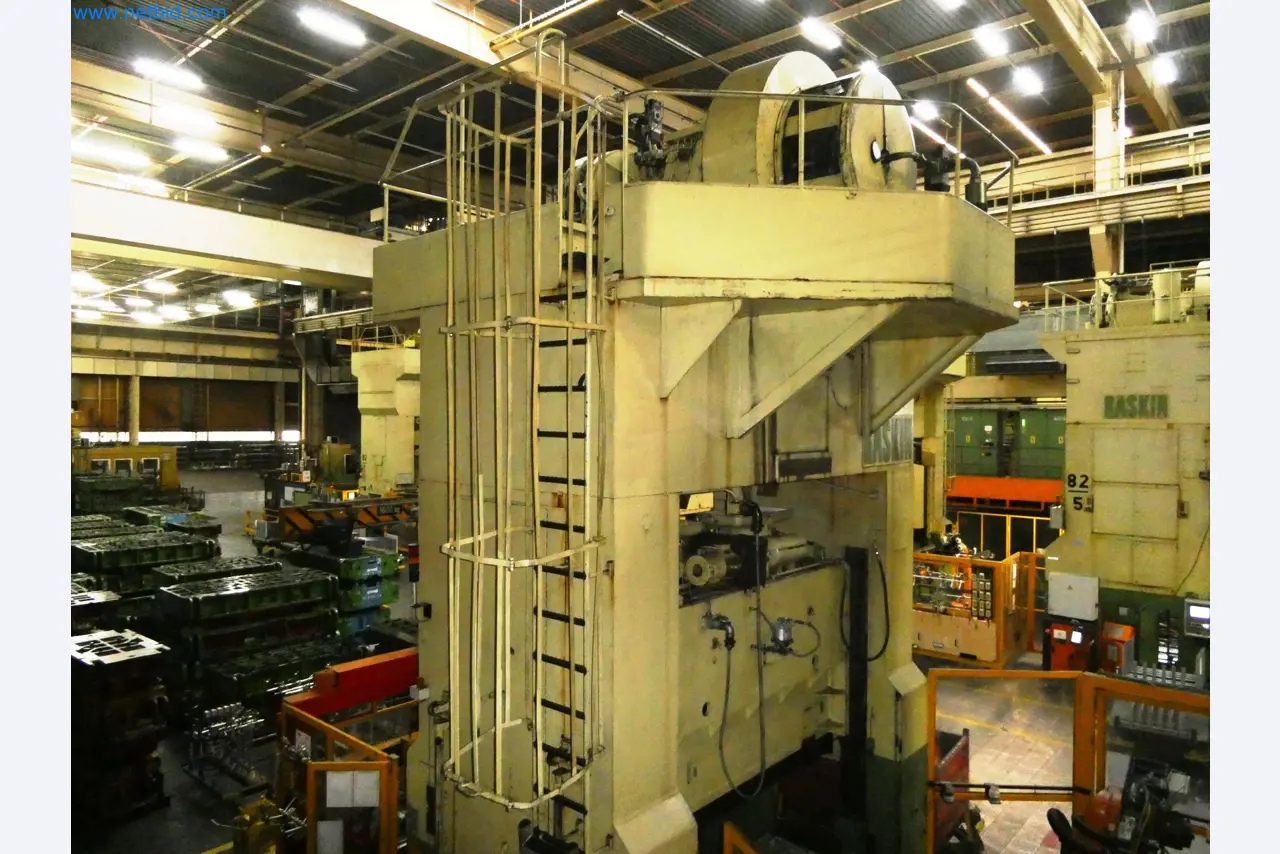 Pressenlinien aus der Automobilindustrie-8