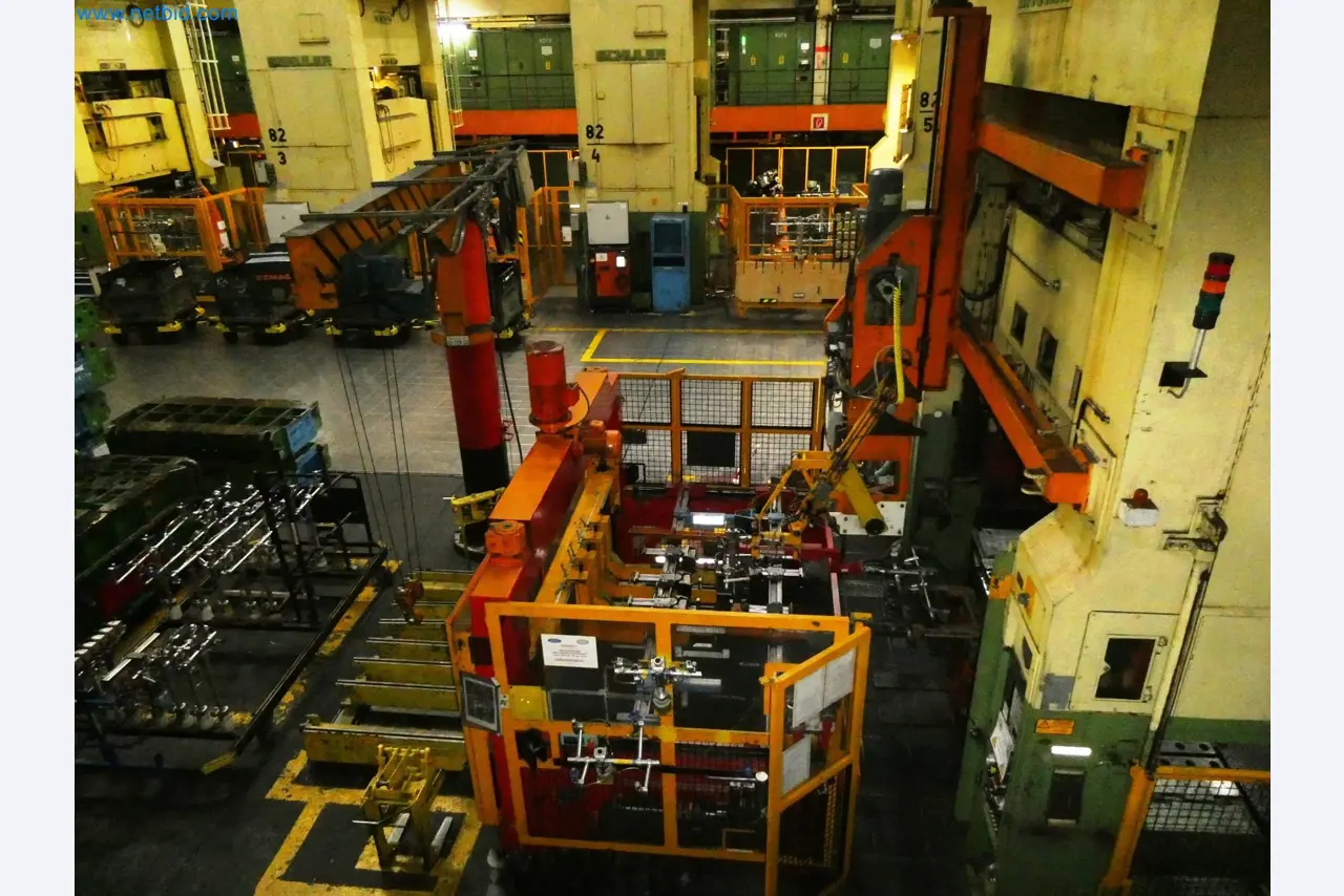 Pressenlinien aus der Automobilindustrie-9