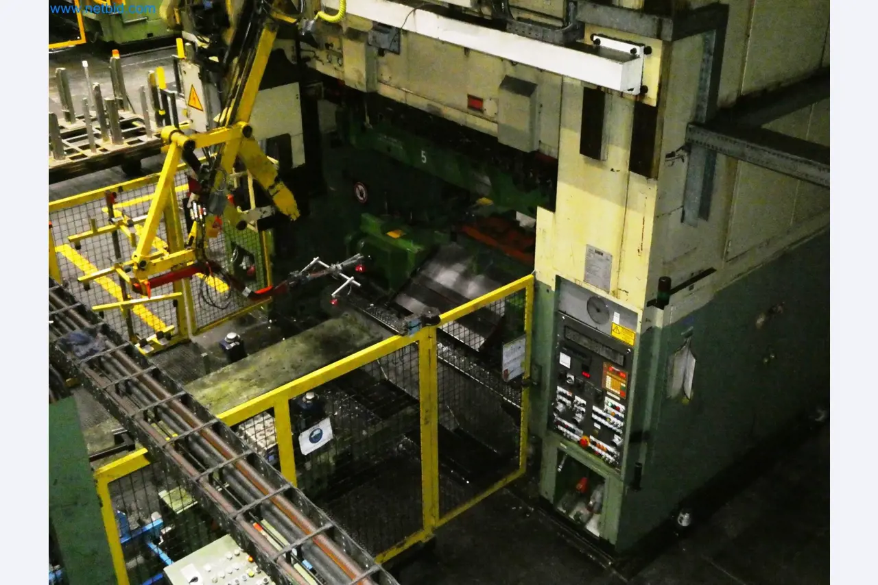 Pressenlinien aus der Automobilindustrie-11