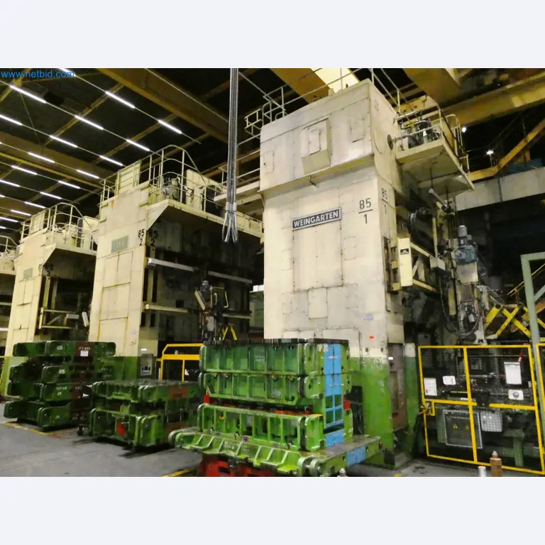 Pressenlinien aus der Automobilindustrie-13