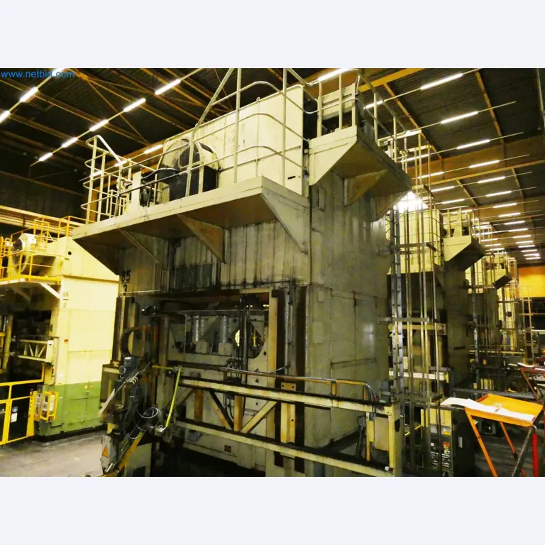 Pressenlinien aus der Automobilindustrie-14