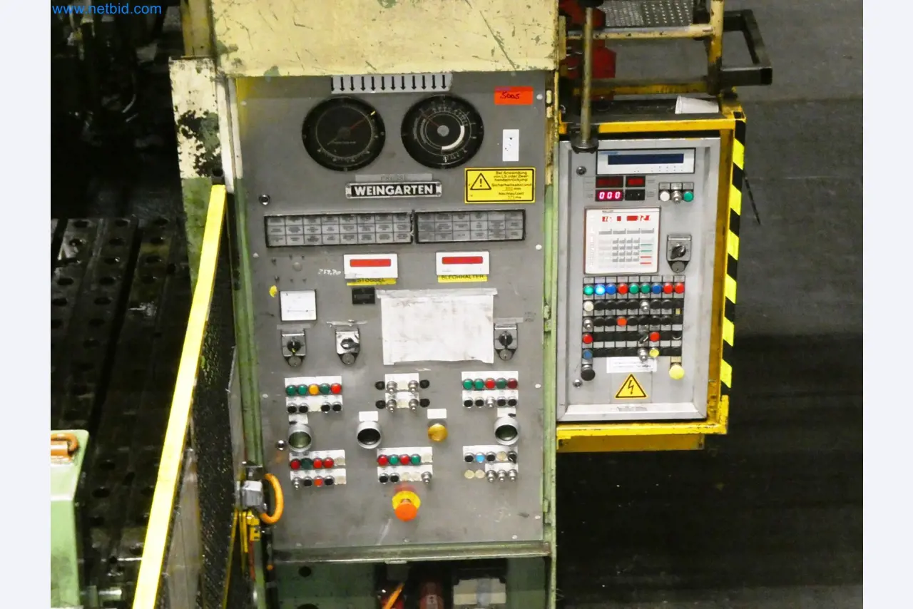 Pressenlinien aus der Automobilindustrie-20