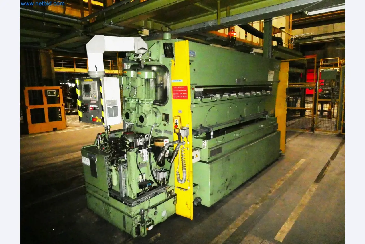 Pressenlinien aus der Automobilindustrie-22