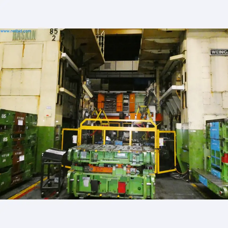 Pressenlinien aus der Automobilindustrie-24