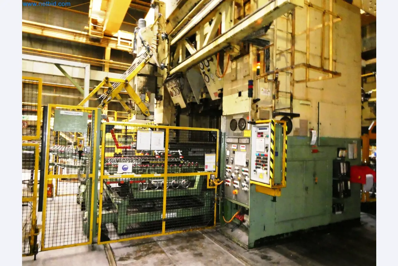 Pressenlinien aus der Automobilindustrie-29