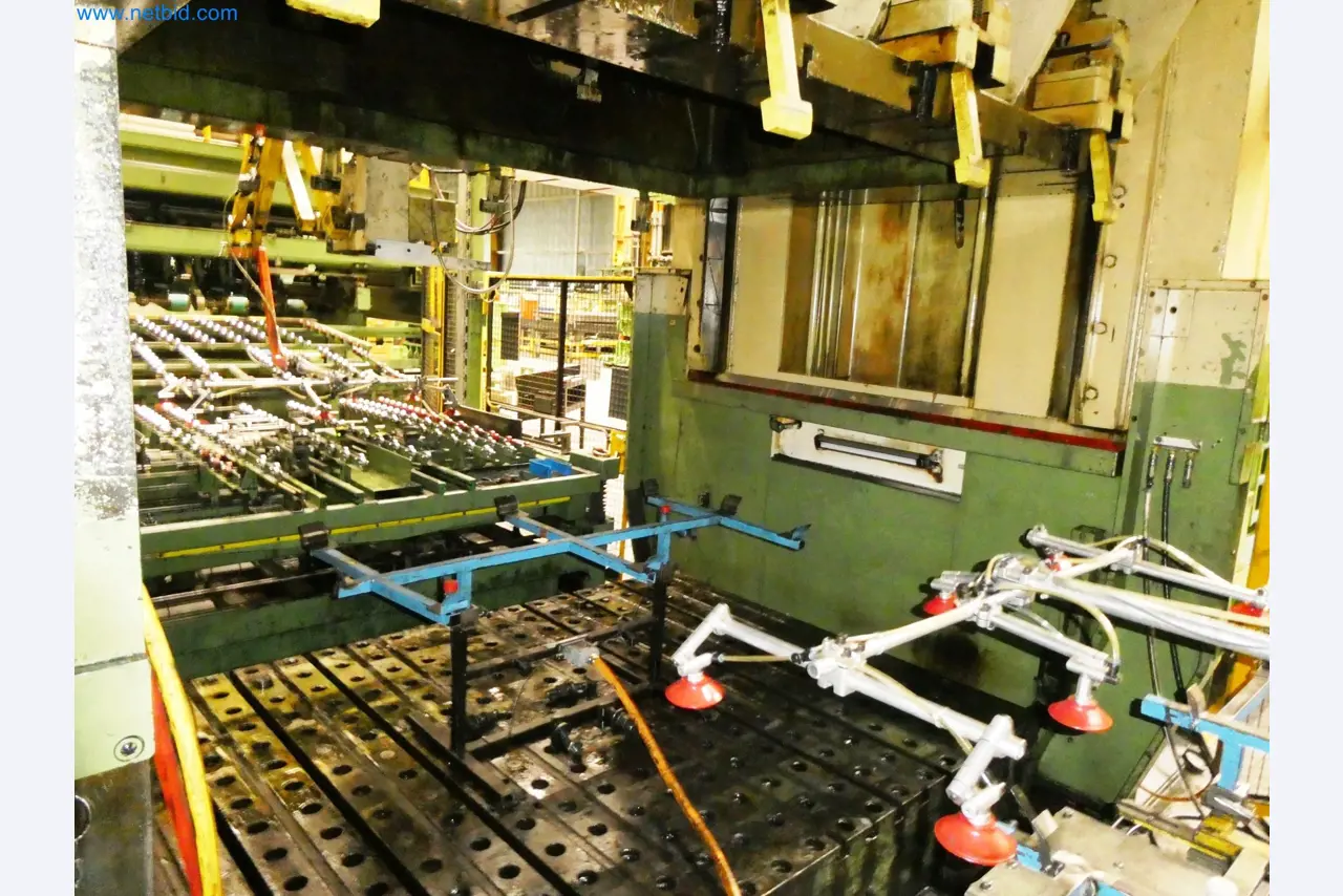 Pressenlinien aus der Automobilindustrie-32