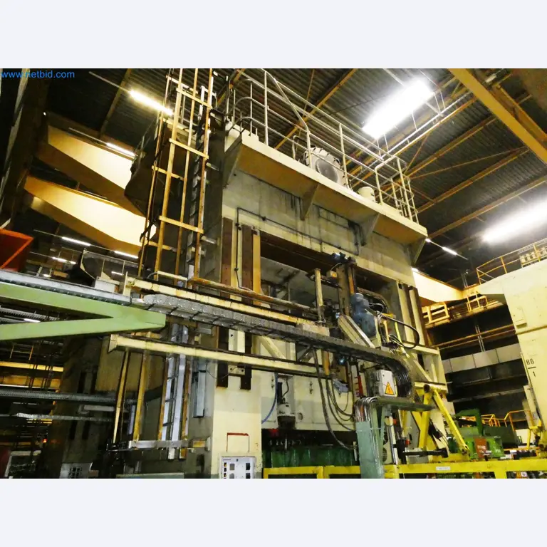 Pressenlinien aus der Automobilindustrie-37