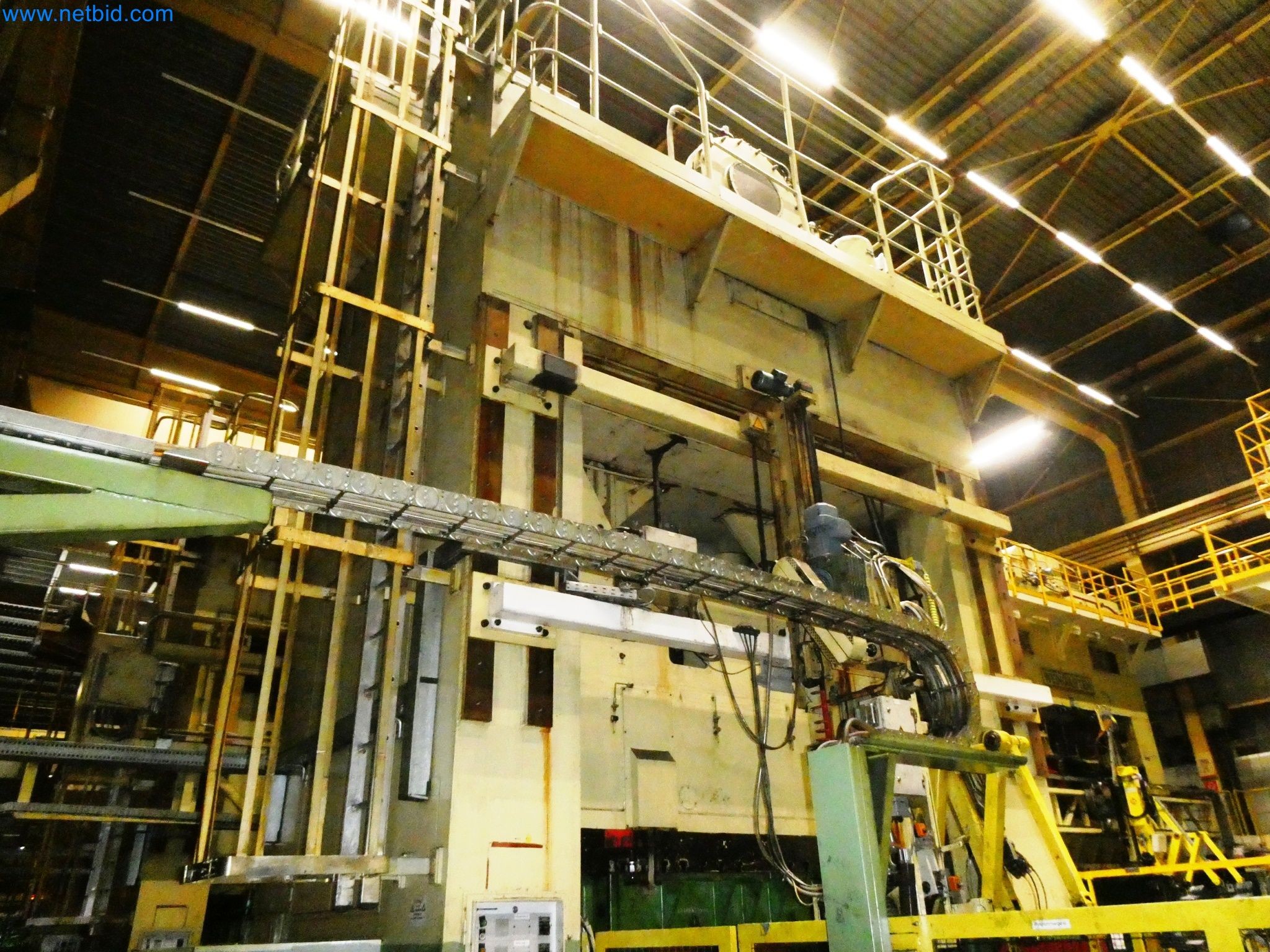 Press lines from the automotive industry-42