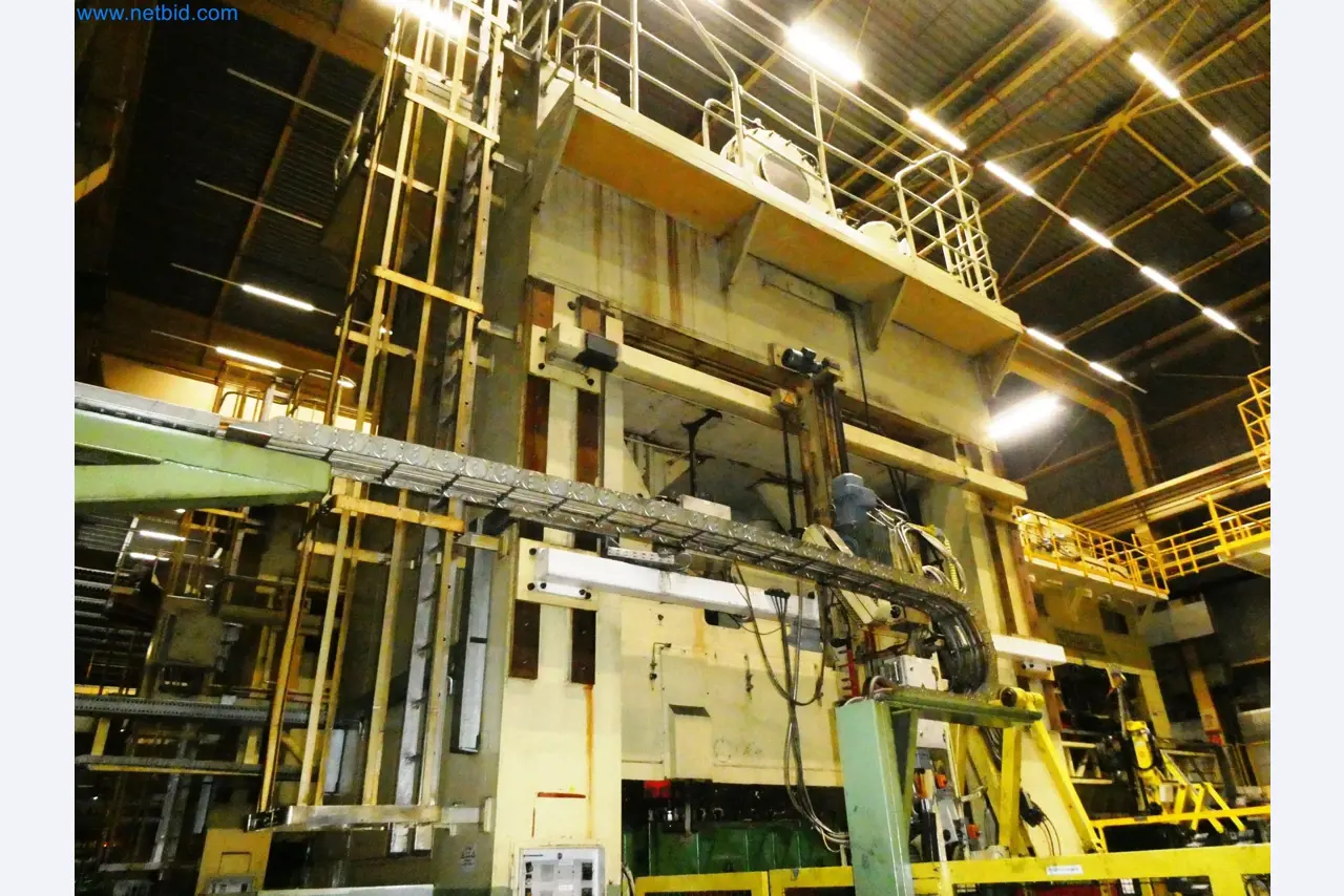 Pressenlinien aus der Automobilindustrie-42