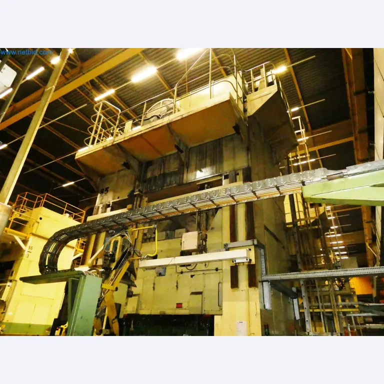 Pressenlinien aus der Automobilindustrie-45